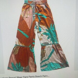 True destination  resort wear